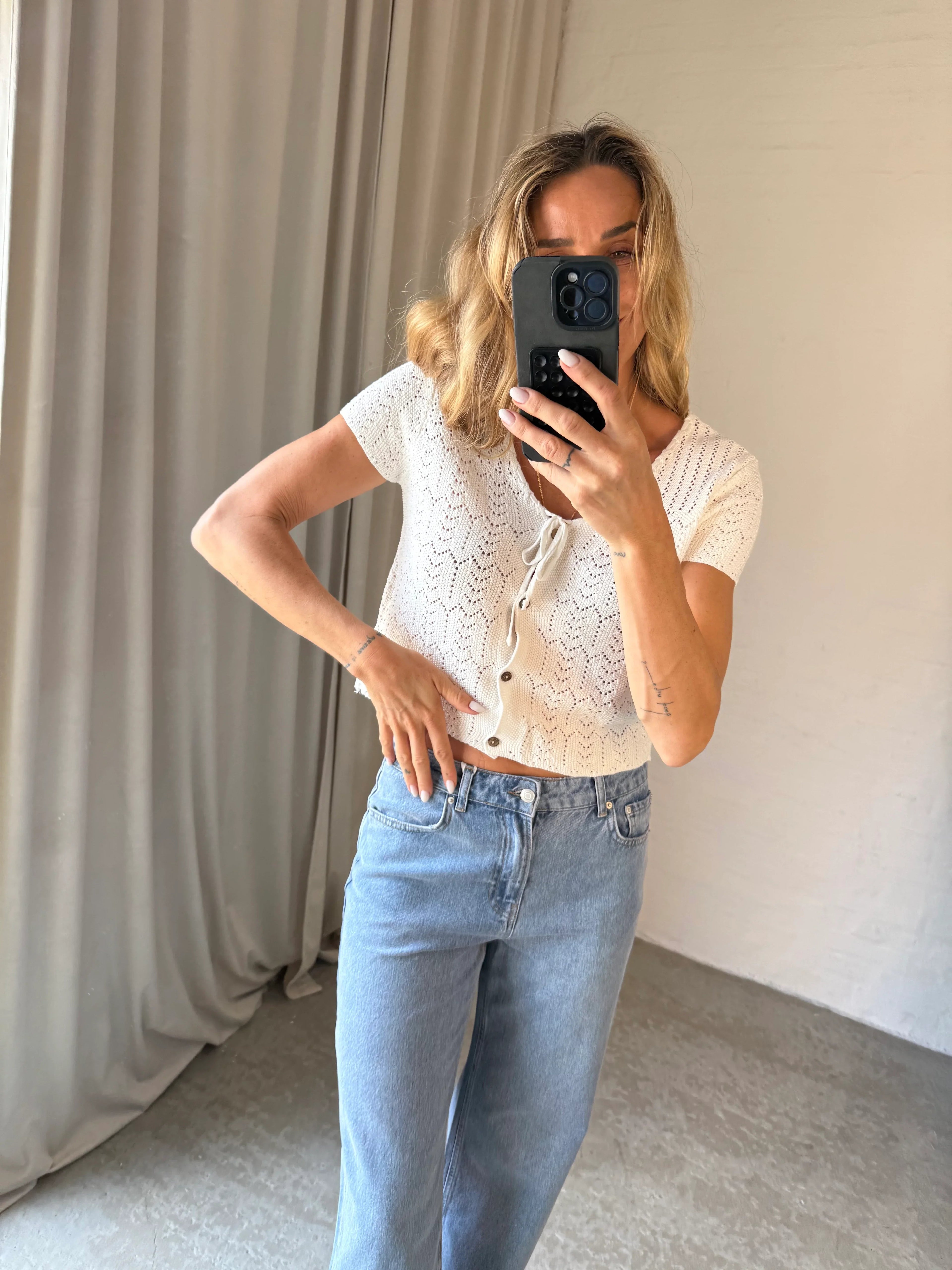 Top in Pizzo Cropped con Struttura