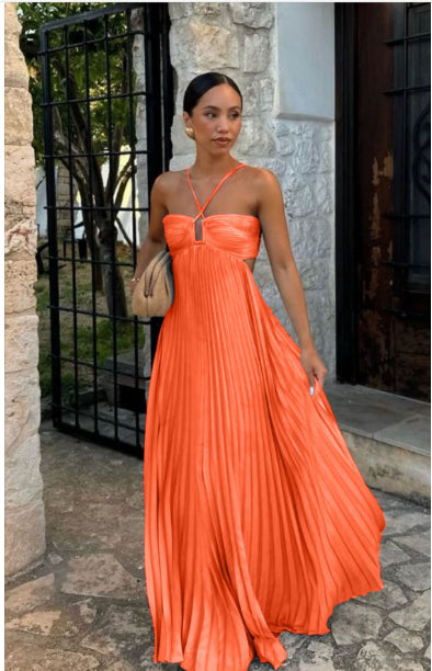 Robe longue plissée pour femme à col licou et dos nu