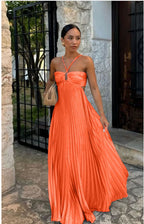 Robe longue plissée pour femme à col licou et dos nu