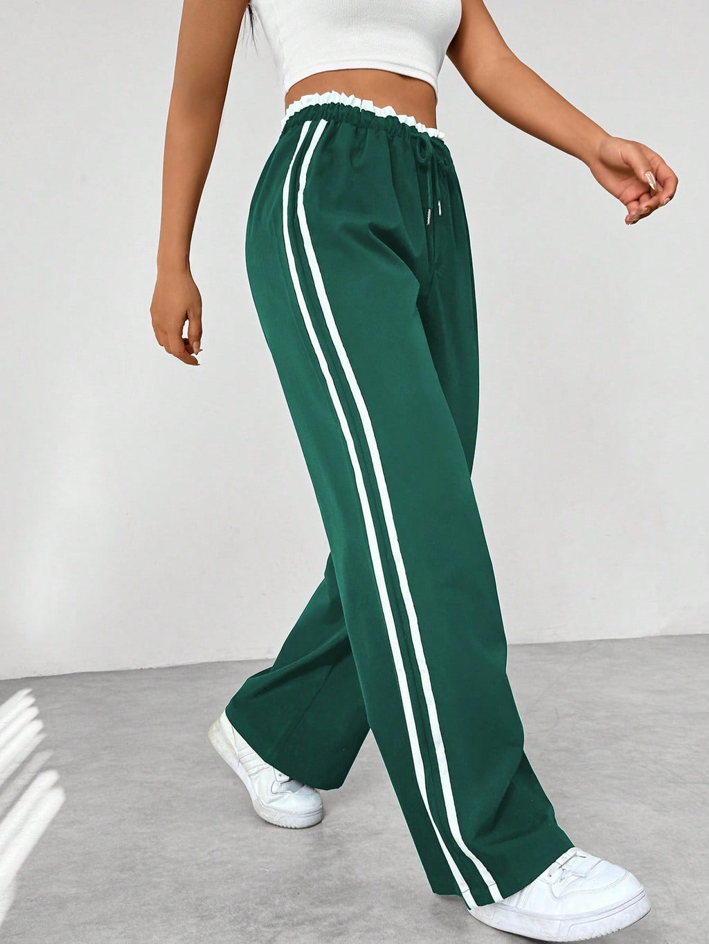 Pantaloni Jogger Donna a Gamba Ampia con Bande Laterali