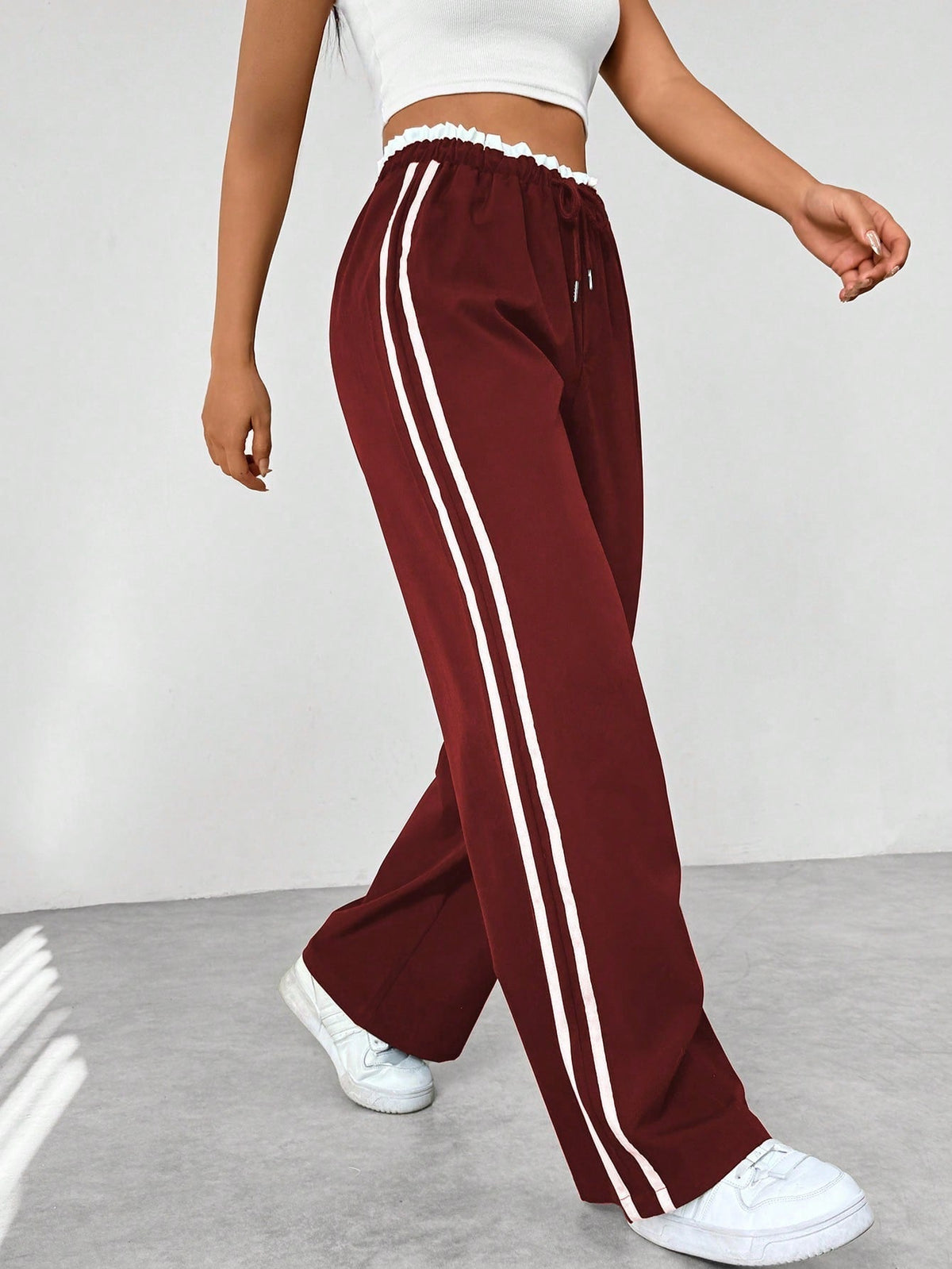 Pantaloni Jogger Donna a Gamba Ampia con Bande Laterali