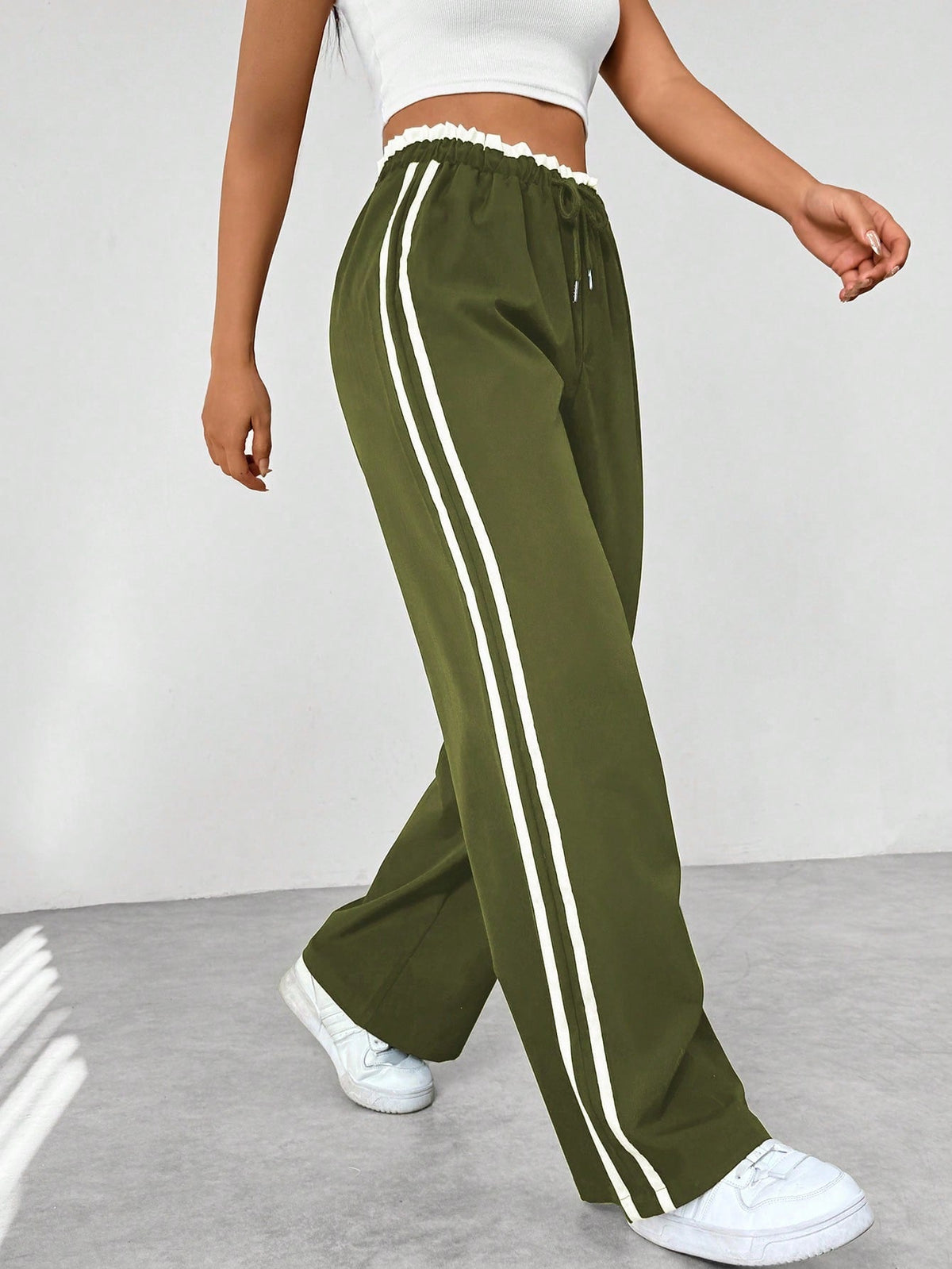 Pantaloni Jogger Donna a Gamba Ampia con Bande Laterali