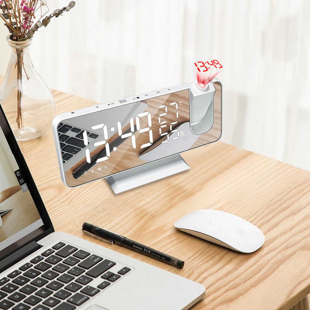 Orologio Alarmur con Display LED - Proiettore a 180° e Caricatore USB