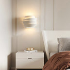 Lampada da parete scandinava NordGlow con due sorgenti luminose