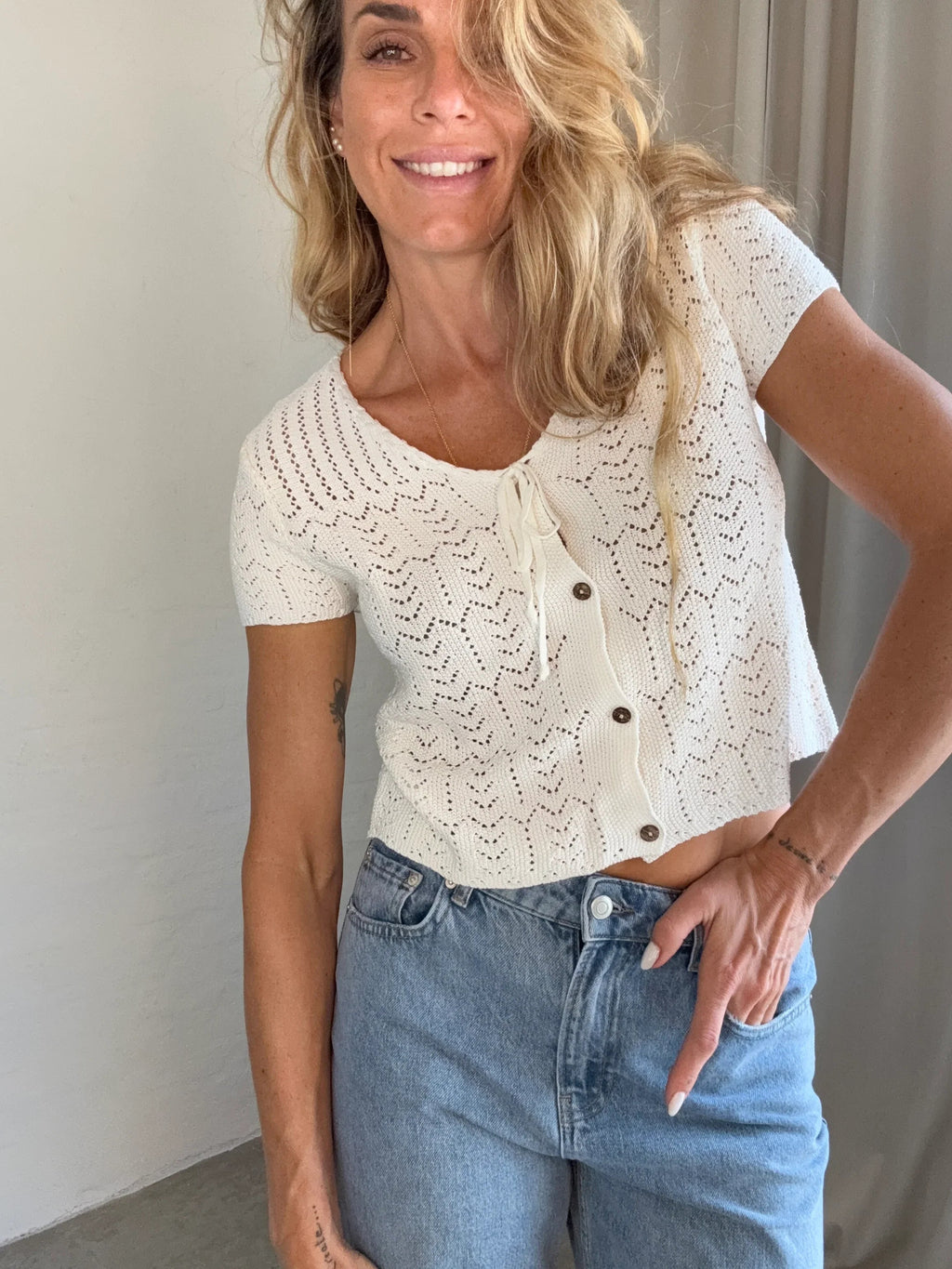 Top in Pizzo Cropped con Struttura