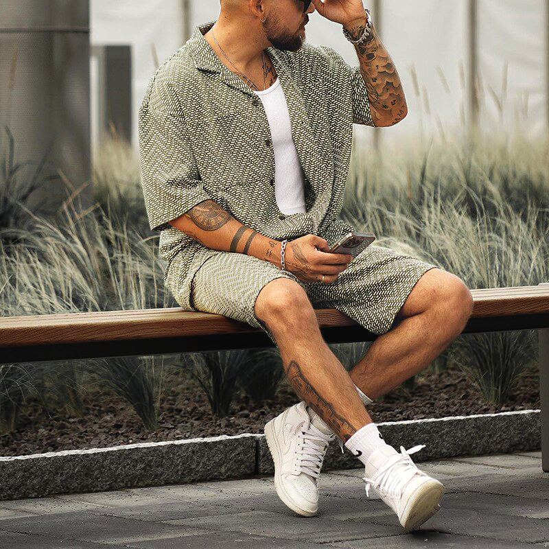 Completo Estivo Uomo con Camicia e Shorts