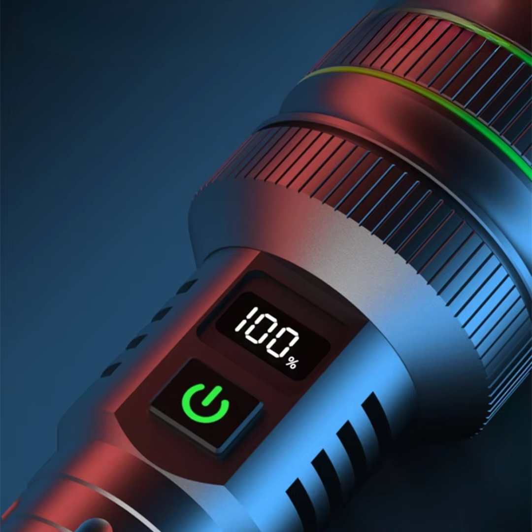 Torcia LED – Estremamente Potente | Zoom Fino a 3 km | Fuoco Regolabile
