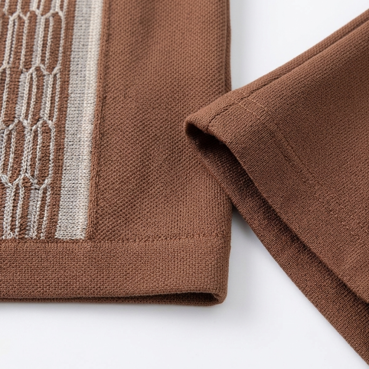 Ensemble deux pièces pour homme en maille géométrique