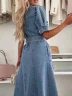 Denimkjole Løs Silhuet Moderne Komfortstil