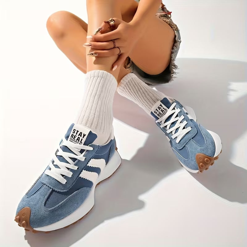 Zapatillas deportivas retro para mujer de ante con suela de plataforma