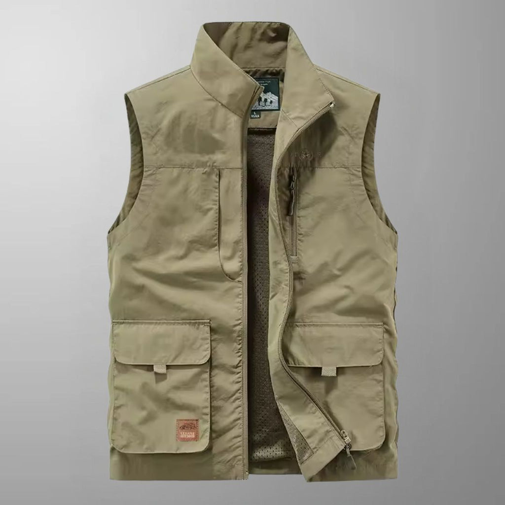 Chaleco cargo outdoor de hombre con múltiples bolsillos