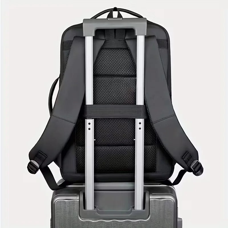 Zaino Uomo Multi-Scomparto con Porta USB