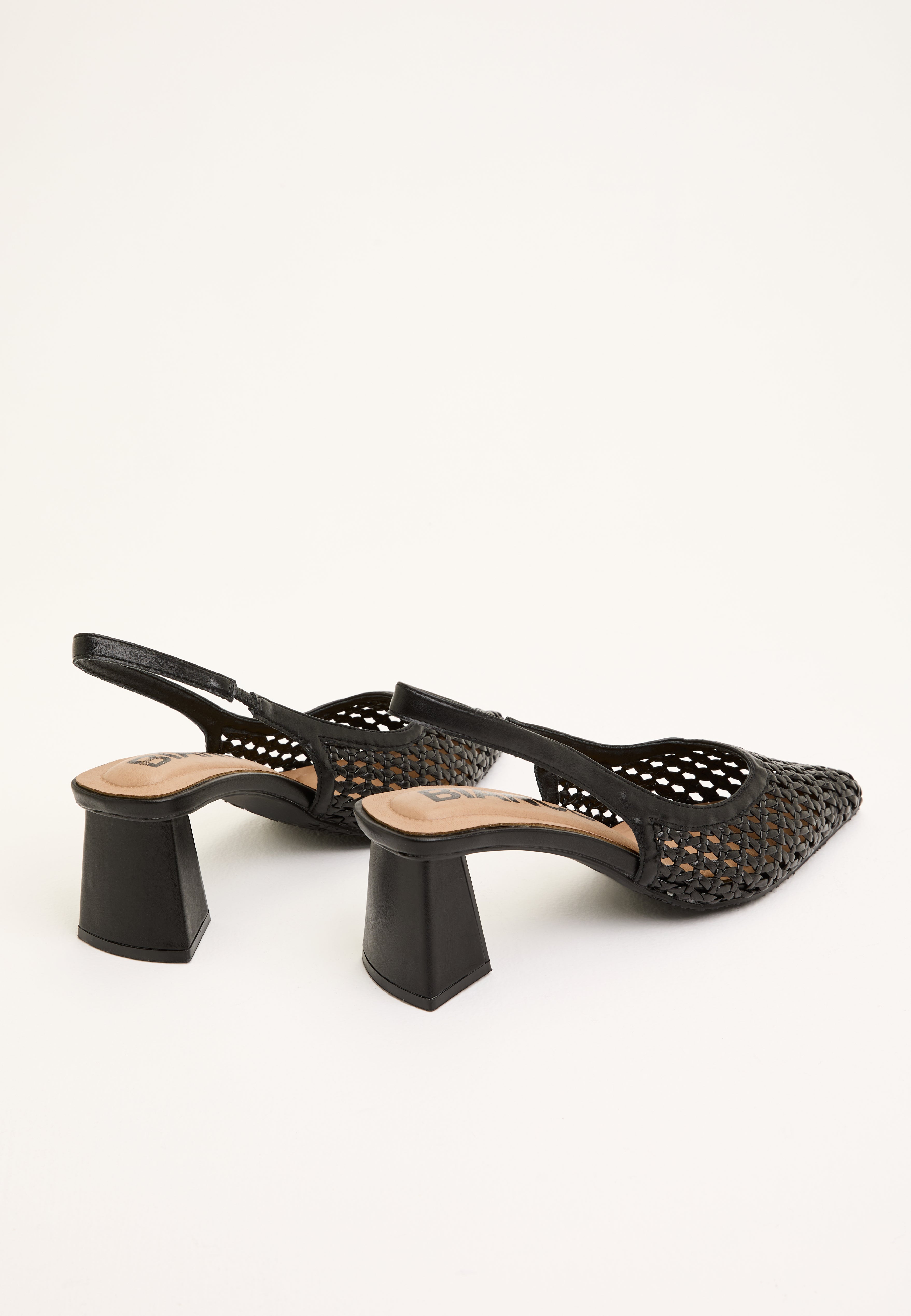 Slingback Pumps con Punta Affilata e Dettaglio Intrecciato