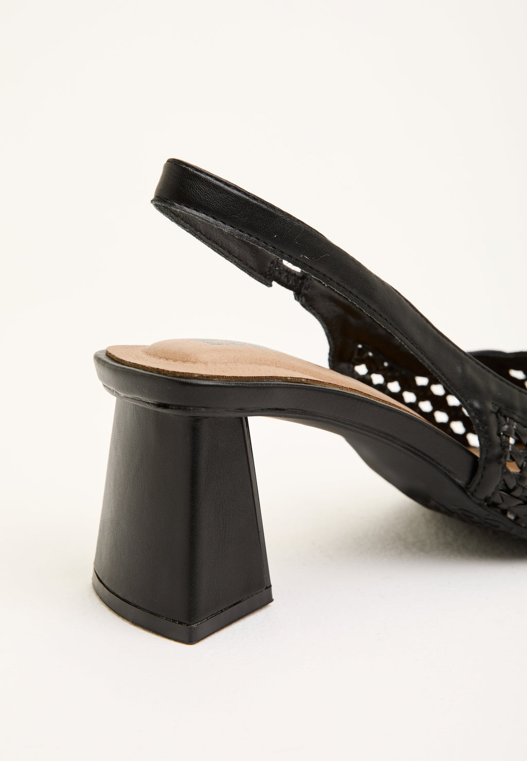 Slingback Pumps med Spids Tå og Flettedetalje