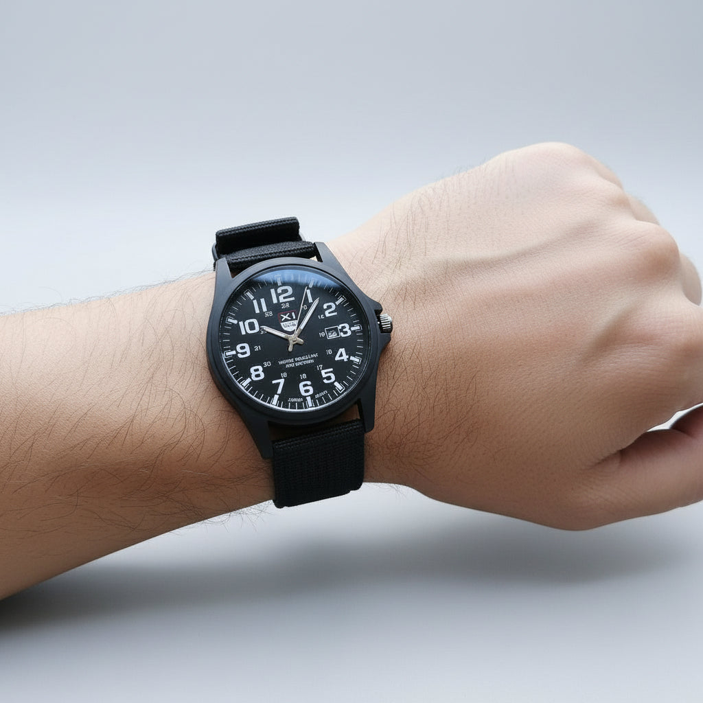 Belyst Taktisk Ur – Perfekt til Dagligdags Udfordringer og Udendørs Eventyr