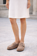 Mocassini Slip-On in Camoscio con Fibbia da Donna