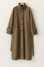 Naisten maksipituinen villasekoitetakki korkealla kauluksella