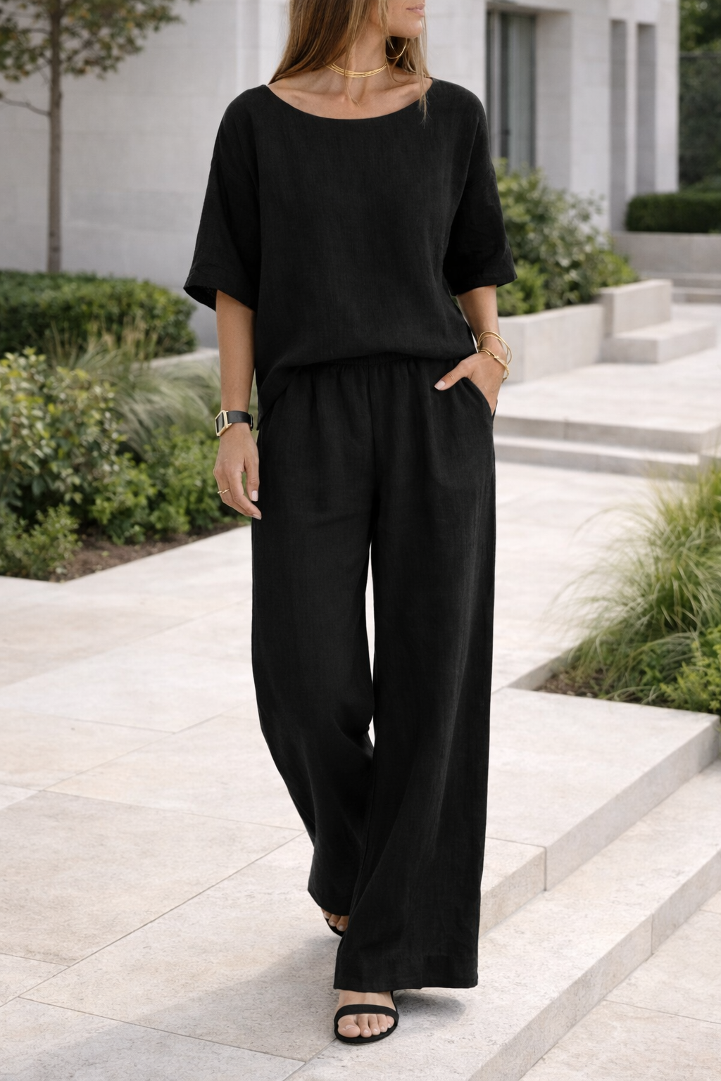 Completo da Donna in Misto Lino con Pantaloni a Gamba Larga
