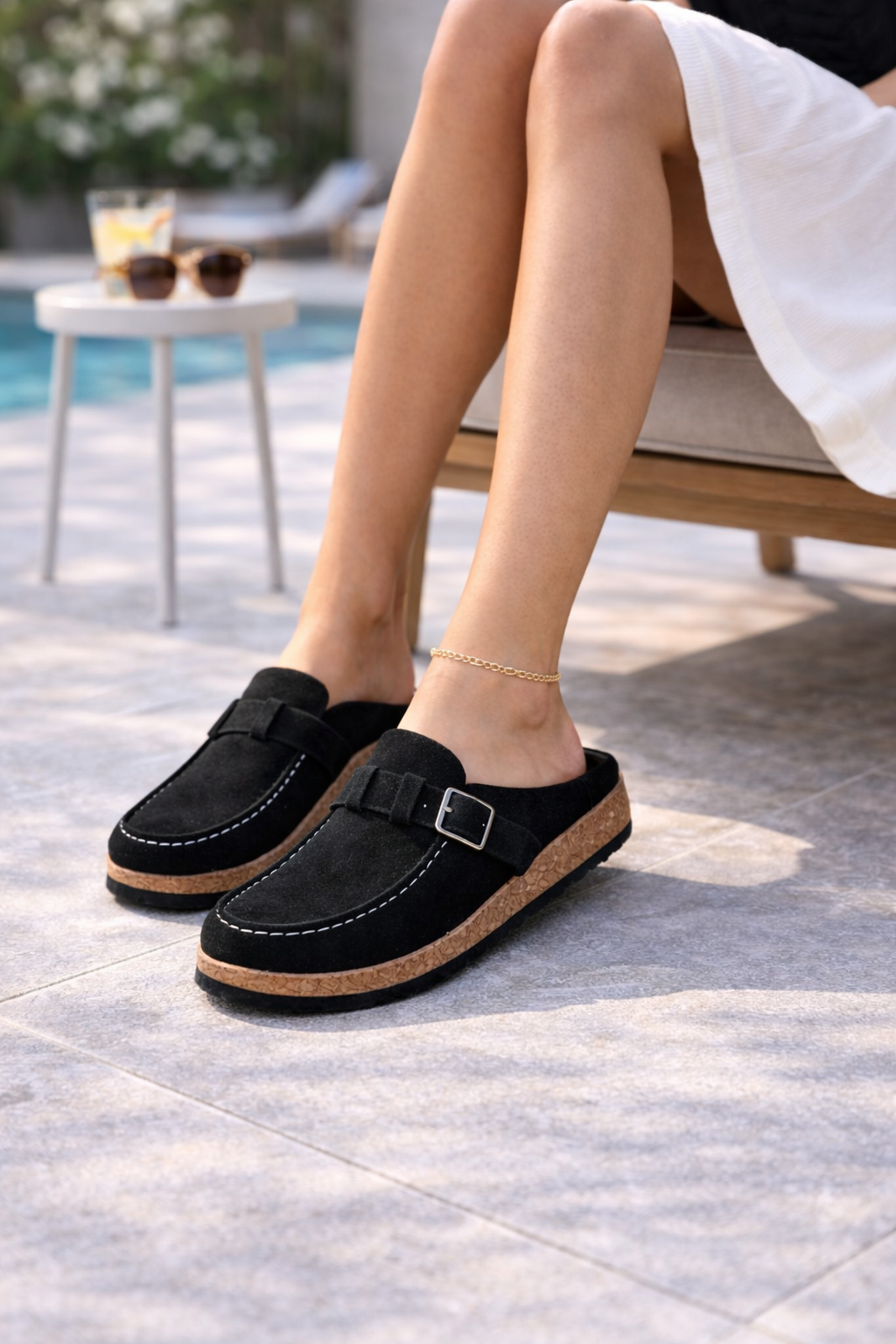 Mocassini Slip-On in Camoscio con Fibbia da Donna