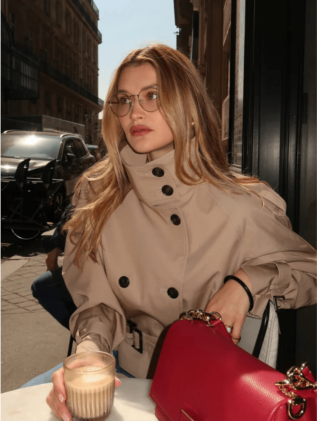 Trench Corto Donna dal Design Elegante