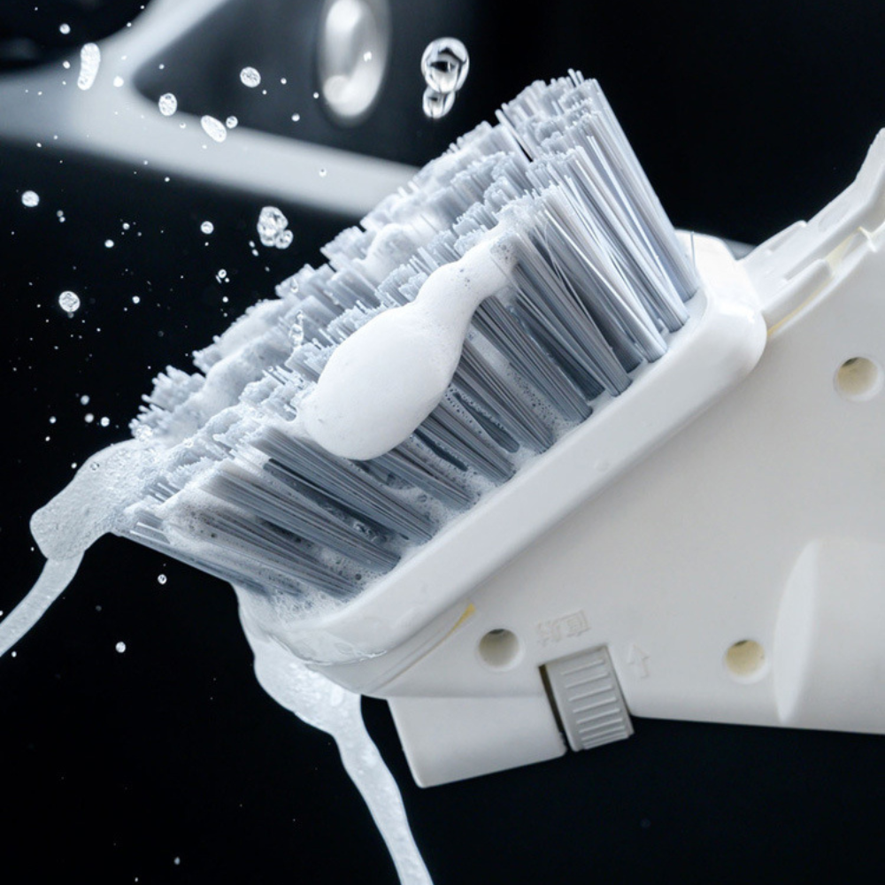 Spazzola Ergonomica per Piastrelle da Bagno con Dispenser di Sapone - Pratica ed Efficace