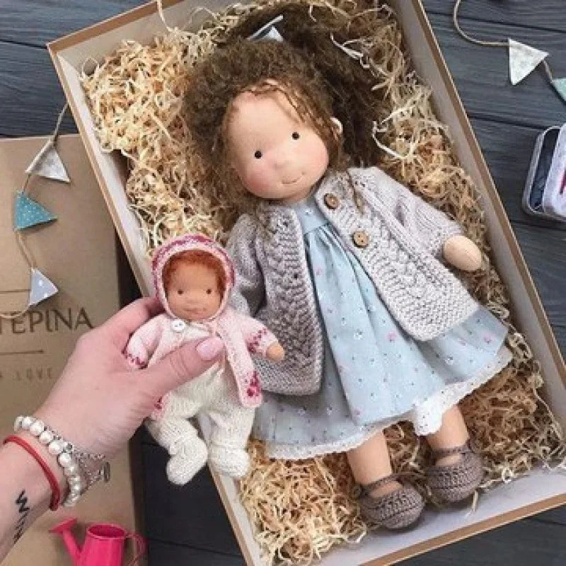 Doll in Peluche Morbido per Gioco Creativo – Design Confortevole per Gioia Quotidiana
