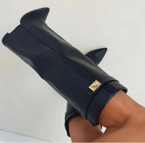 Stivali Alti Donna in Pelle o Camoscio con Tacco Elegante