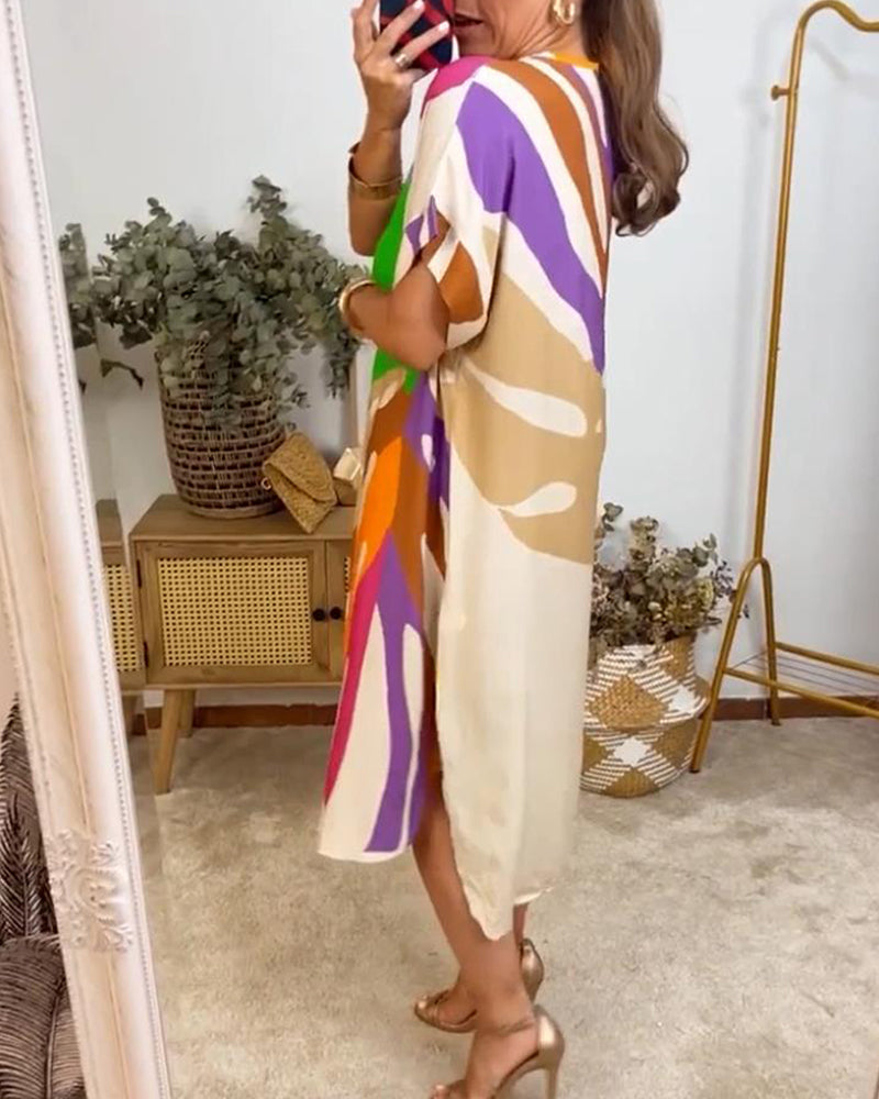 Vestito Midi Shift con Scollatura a V e Stampa Foglie