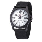 Orologio Tattico Illuminato - Perfetto per Sfide Quotidiane e Avventure all'Aperto