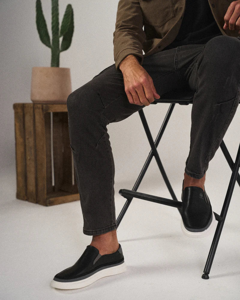 Zapatillas sin cordones para hombre de piel ligera – Calzado casual cómodo y elegante