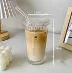 Bicchiere da Bere Stiloso con Design Moderno