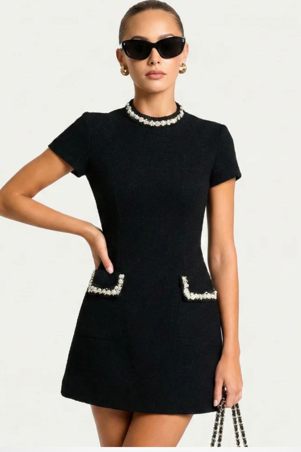 Minikjole Perledetaljer Elegant Silhuet