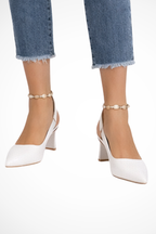 Octavia Slingback Heels med Spids Tå og Kitten Hæl