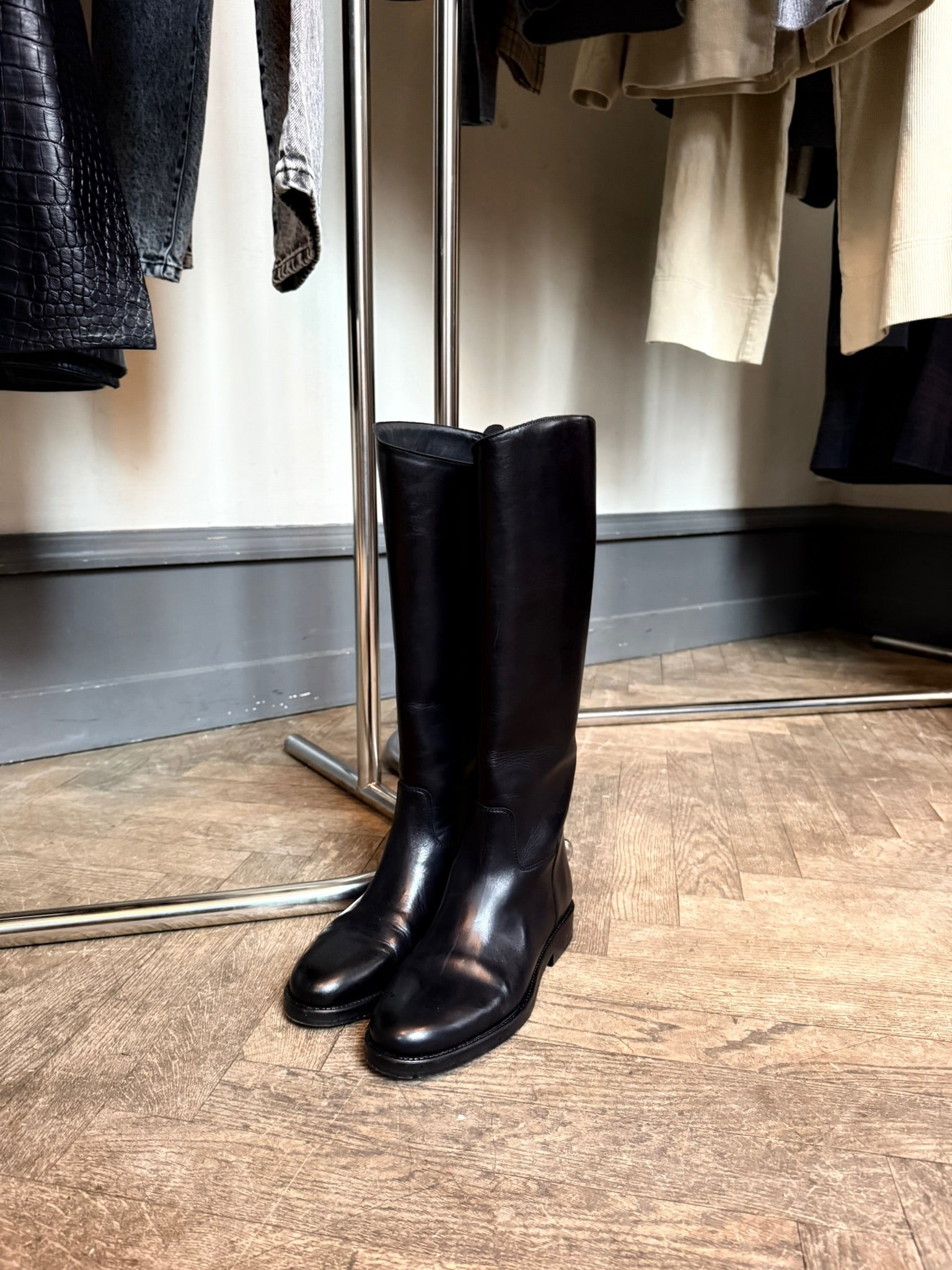 Phenumb - Damestøvler Equestrian Silhuet Luksusdesign