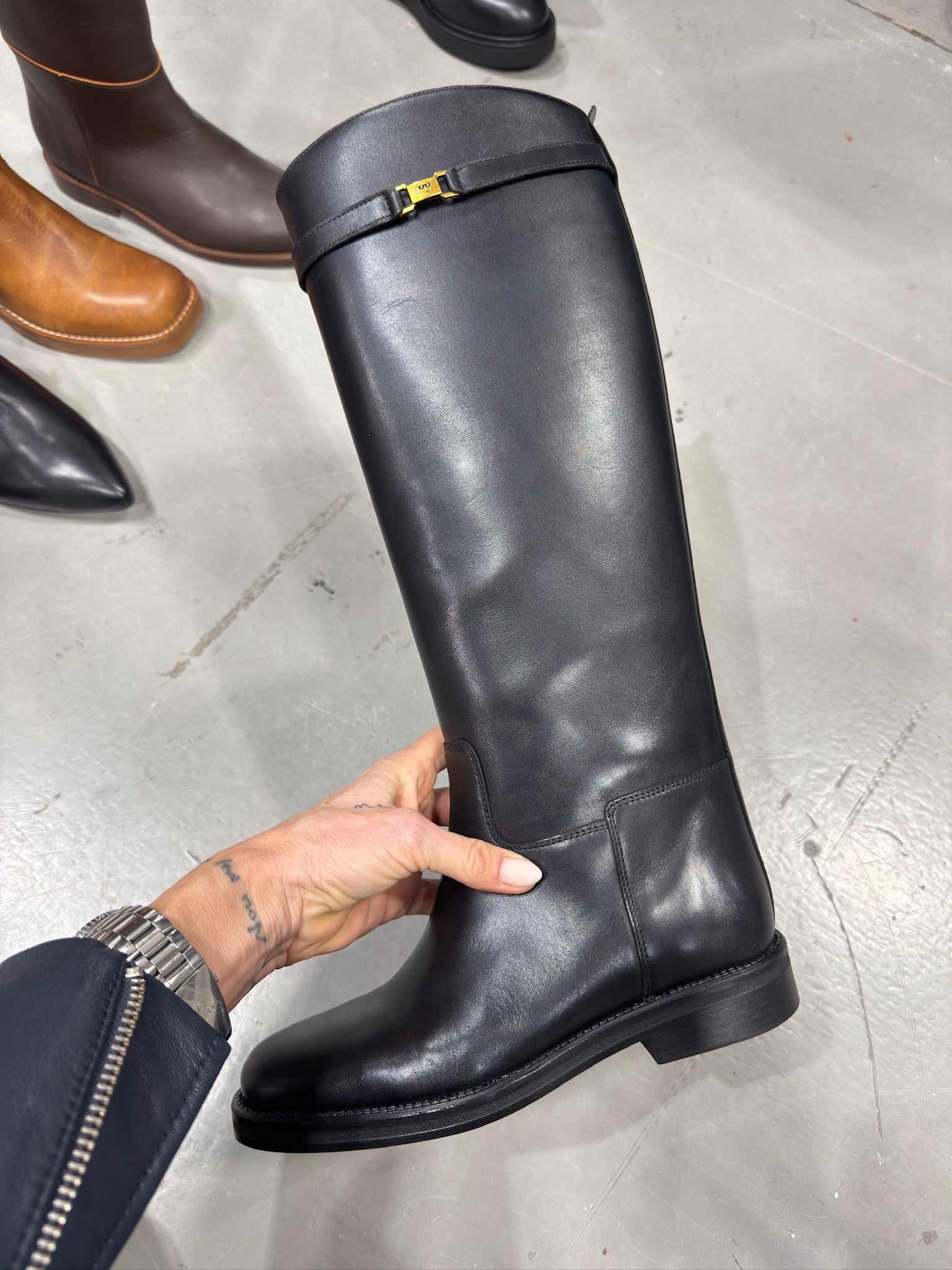 Phenumb - Damestøvler Equestrian Silhuet Luksusdesign