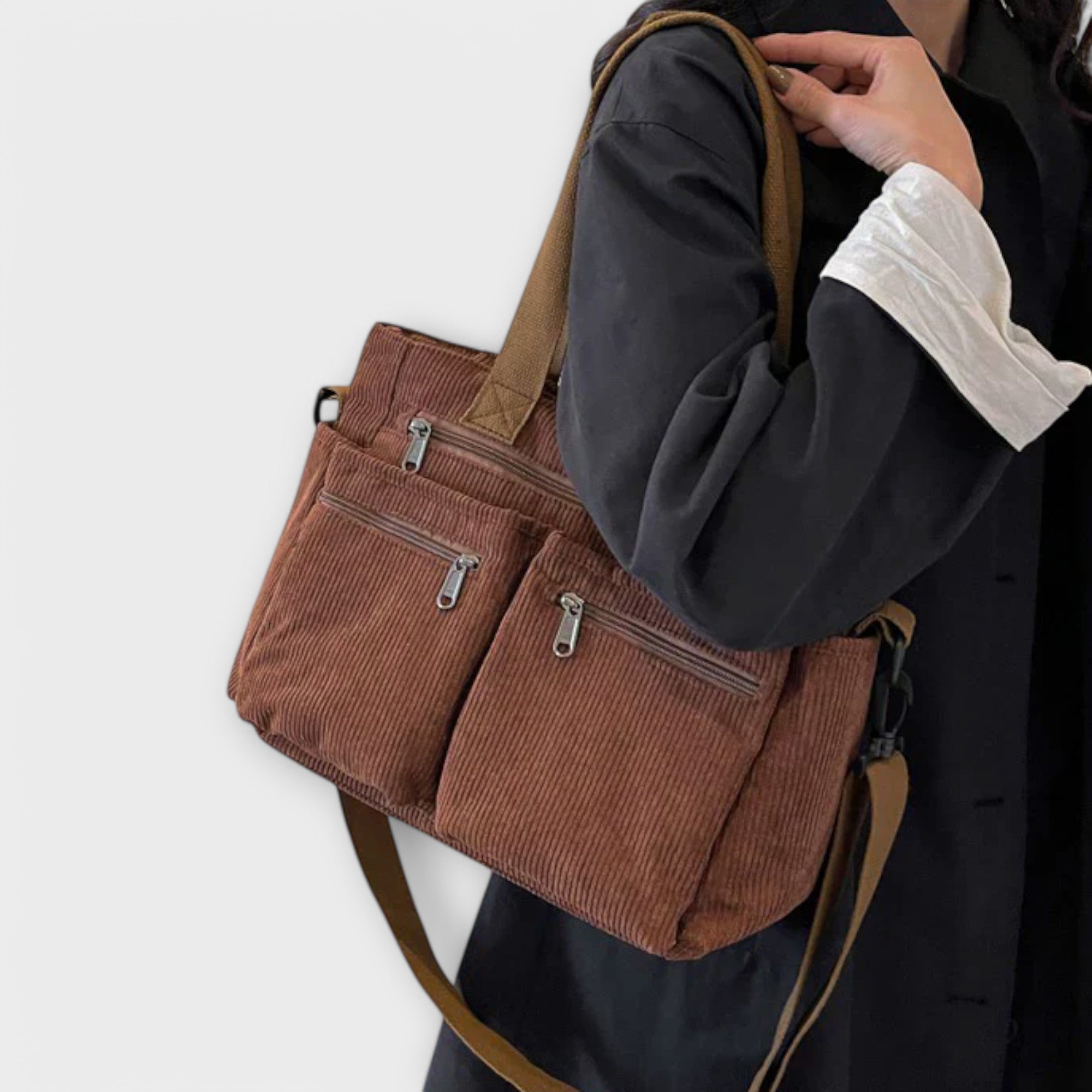 Borsa Karen con Ampio Spazio e Design Senza Tempo