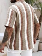 Camisa de hombre a rayas de manga corta