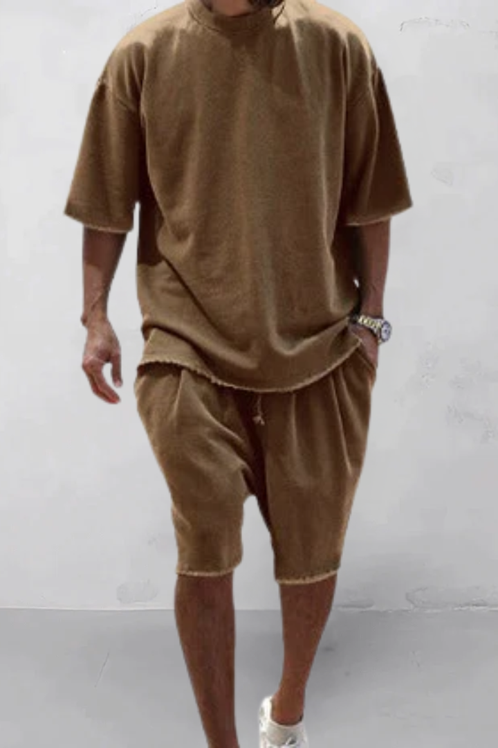 Completo Estivo da Uomo – Comfort Leggero e Stile Moderno