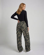 Pantalon cargo pour femme à jambes larges avec imprimé – Modèle streetwear oversize avec cordon de serrage