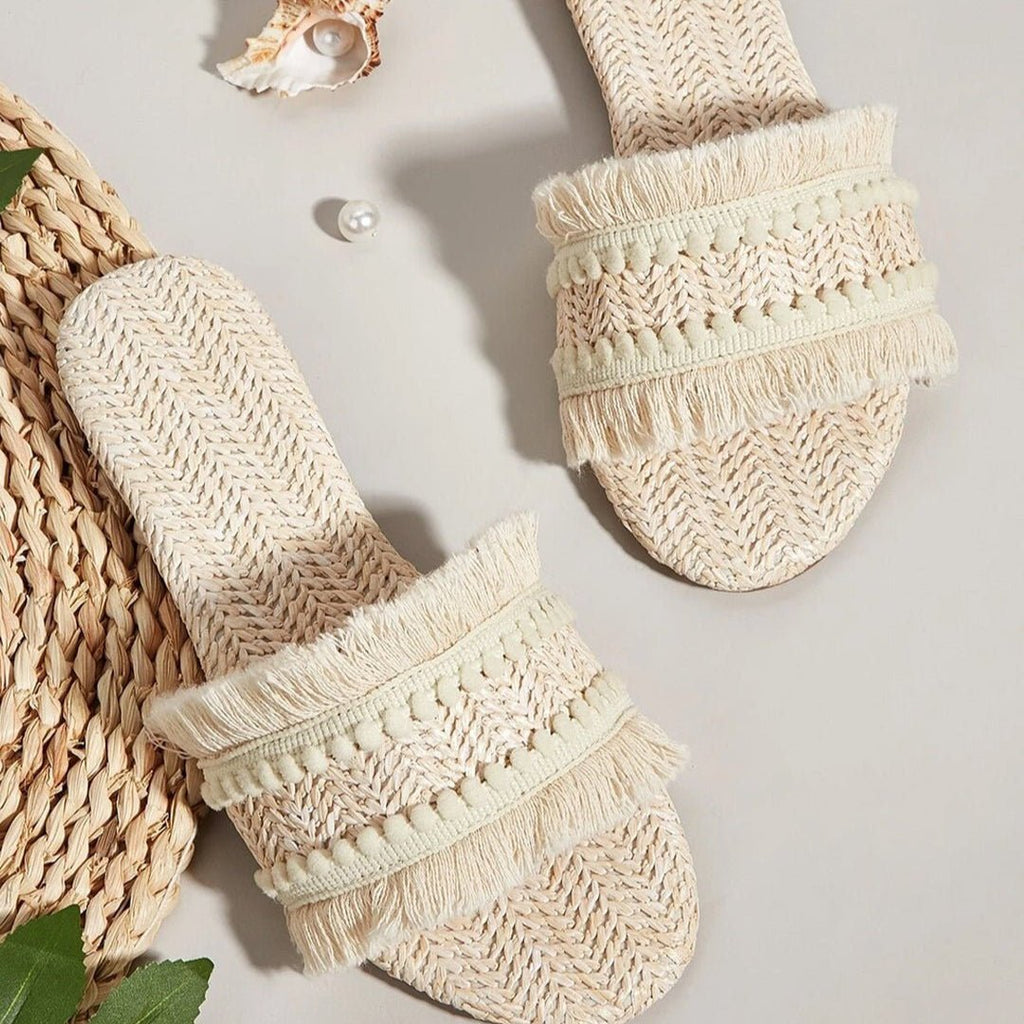 Rikke Sko med Pompon Detalje og Komfortabel Pasform