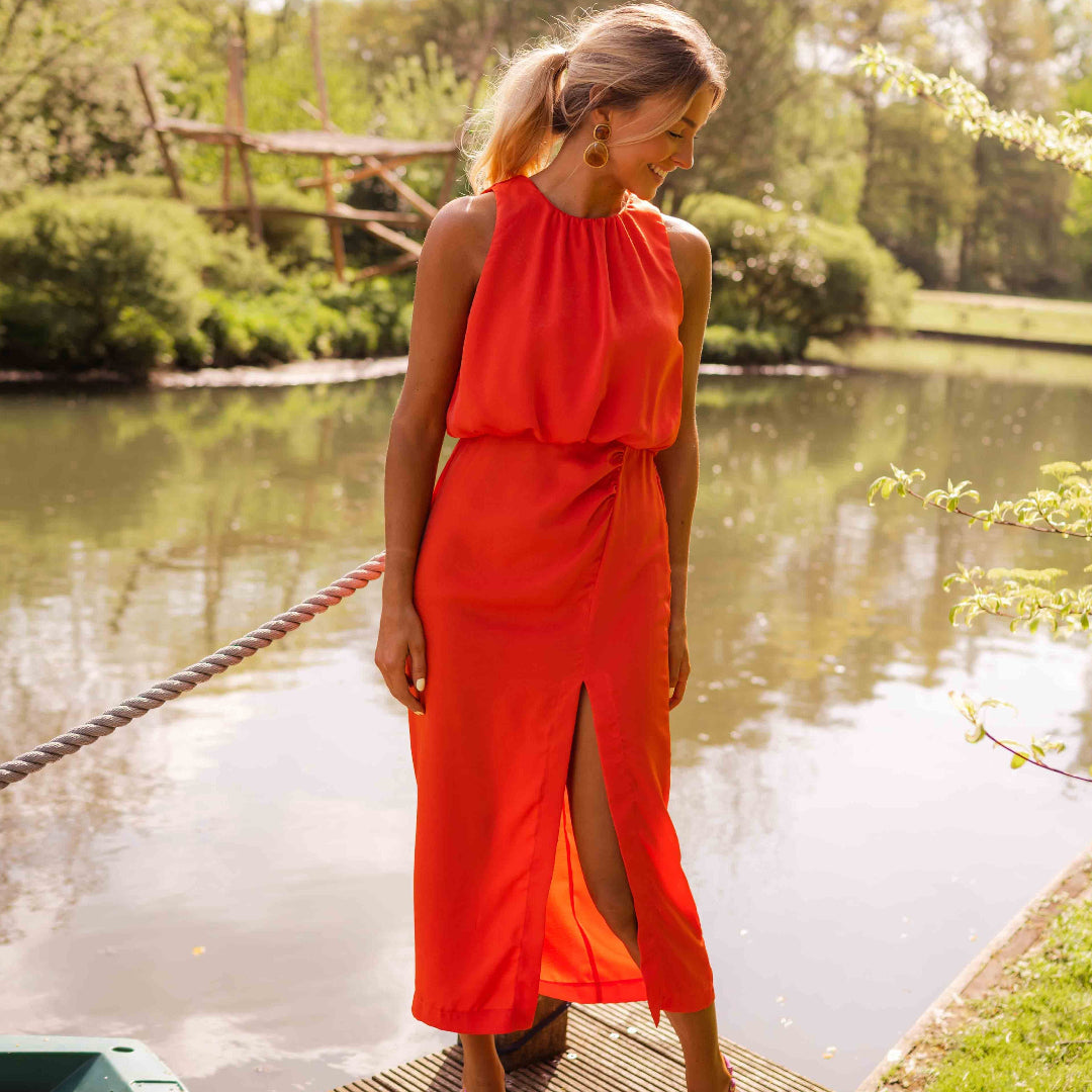 Abito Midi Collo Alto Silhouette Elegante Comfort