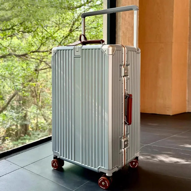 Valencia Voyager Hard Case Luggage