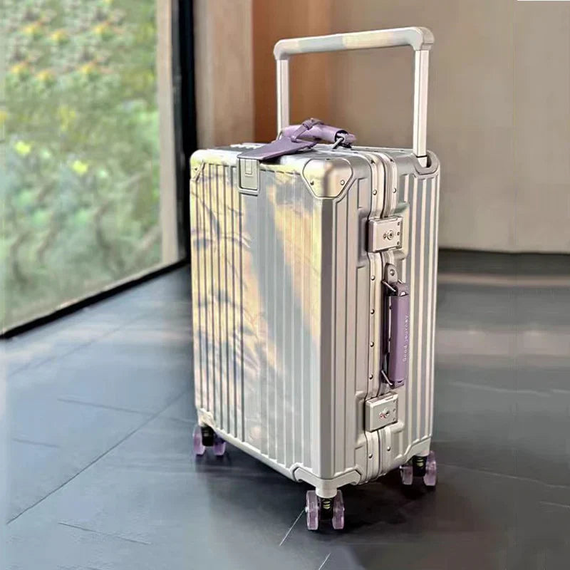 Valencia Voyager Hard Case Luggage