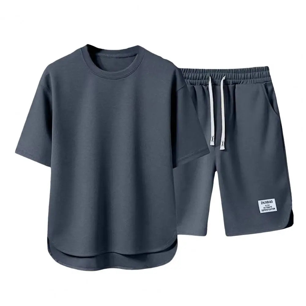 Completo Estivo Casual da Uomo – Comfort e Stile per Ogni Giornata