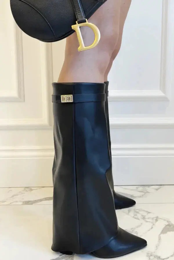 Stivali Alti Donna in Pelle o Camoscio con Tacco Elegante