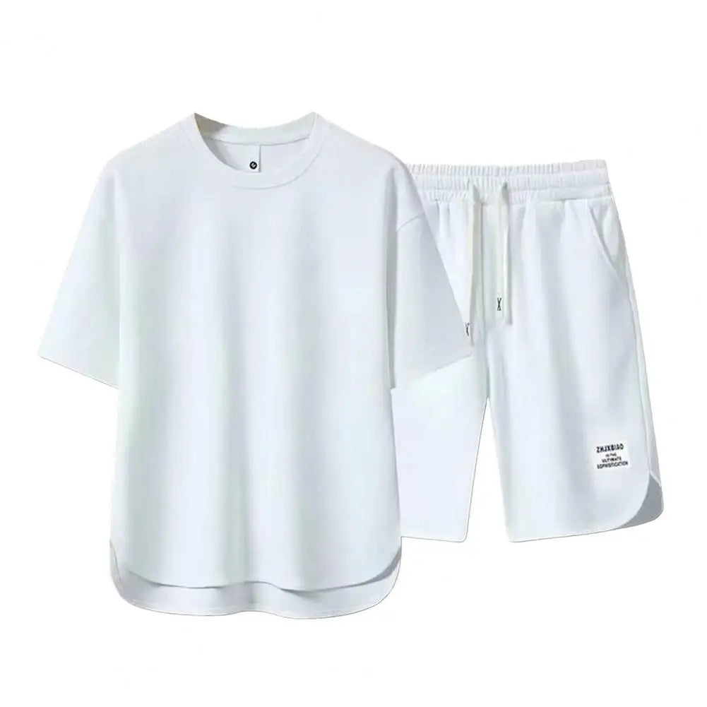 Completo Estivo Casual da Uomo – Comfort e Stile per Ogni Giornata