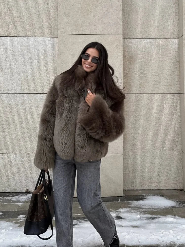 Manteau pour femme en fausse fourrure avec col montant
