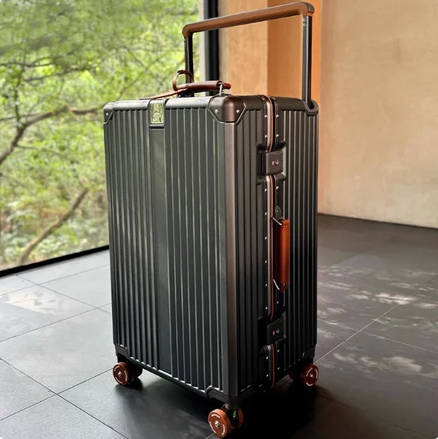 Valencia Voyager Hard Case Luggage