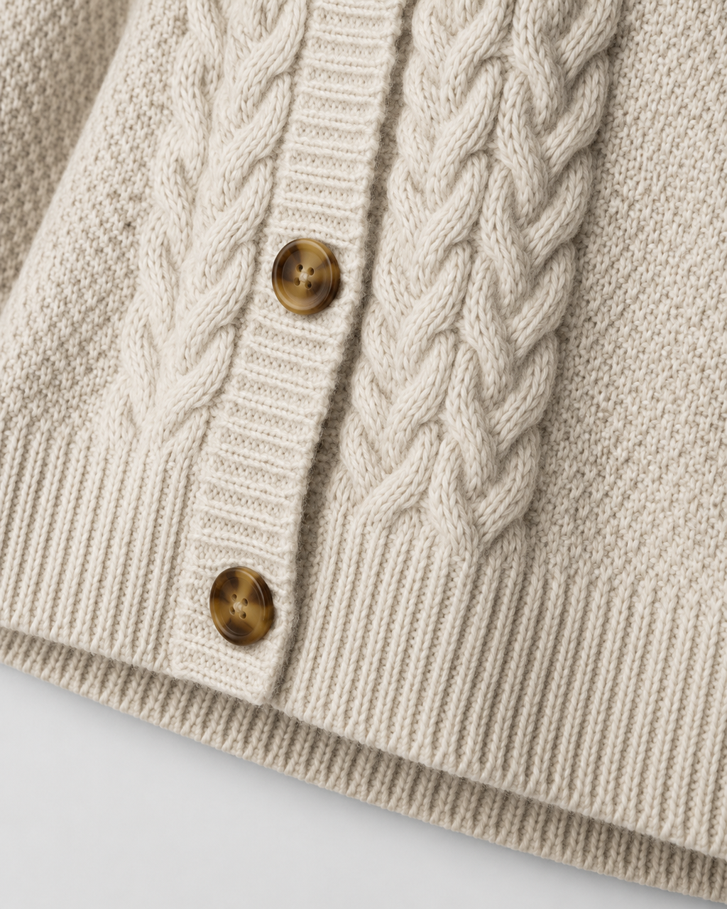 Cardigan Donna in Maglia a Trecce con Bottoni