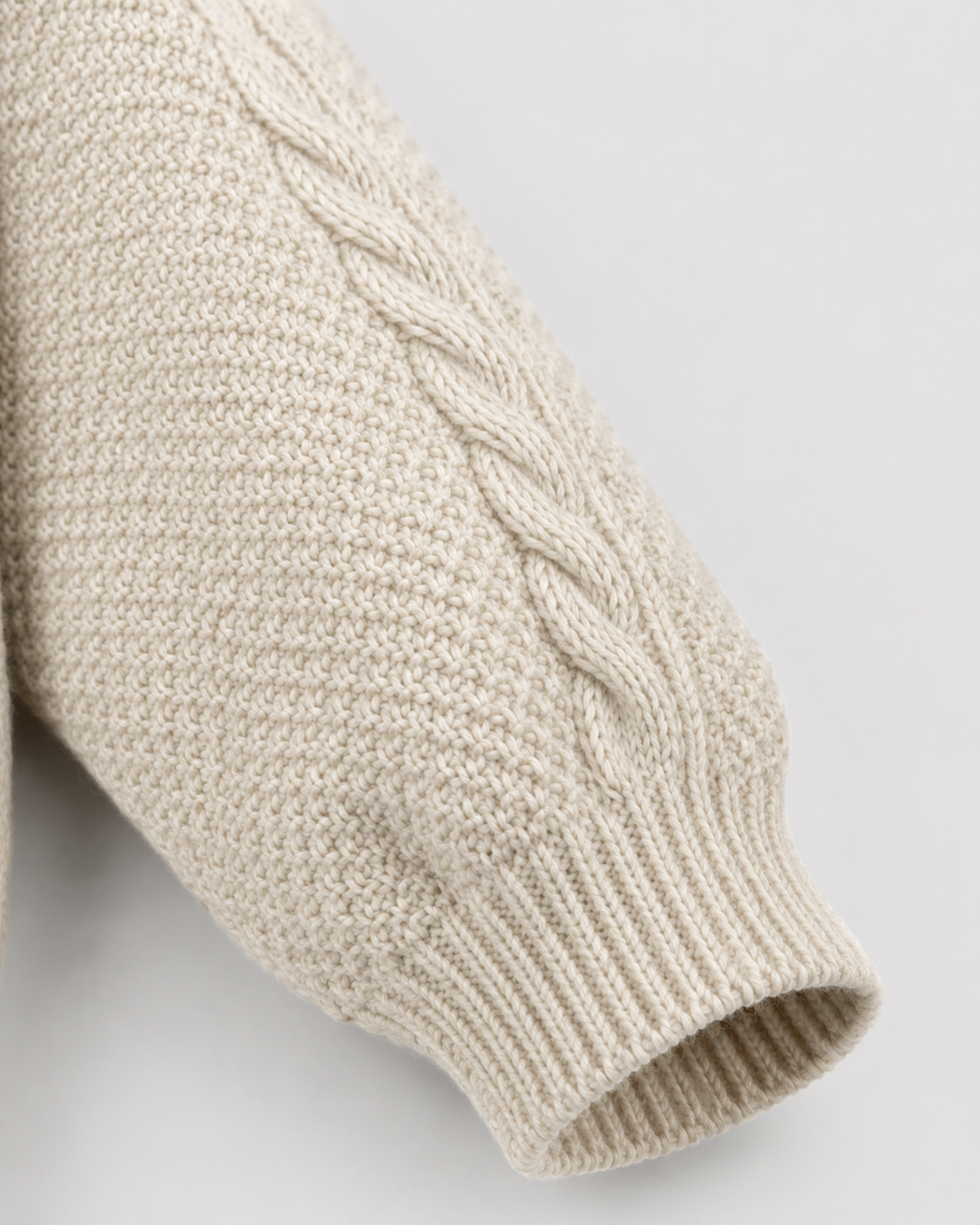 Cardigan Donna in Maglia a Trecce con Bottoni